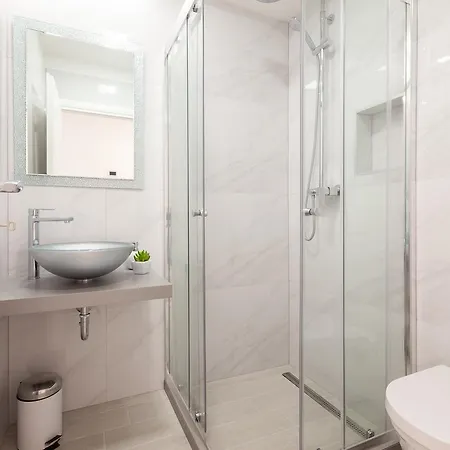 Bella Figura * マカルスカ